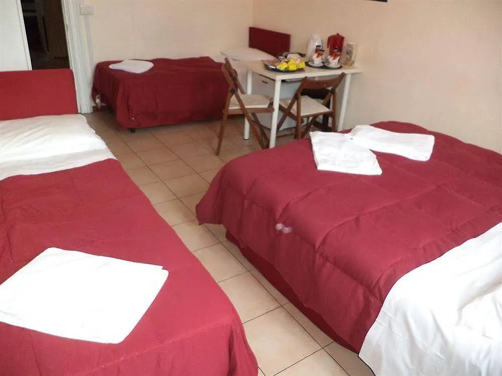 Bed and Breakfast Enjoy Roma
